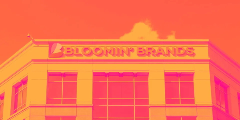 Bloomin' Brands (BLMN): Buy, Sell, or Hold Post Q3 Earnings?